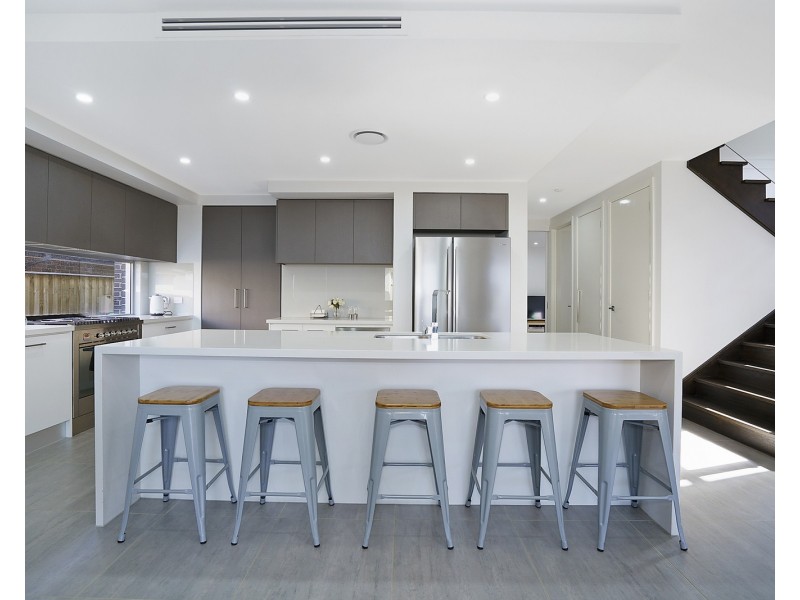 84 Sundowner Parkway, Box Hill NSW 2765