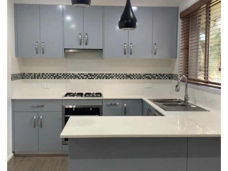 18 Charlton Place, St Clair NSW 2759