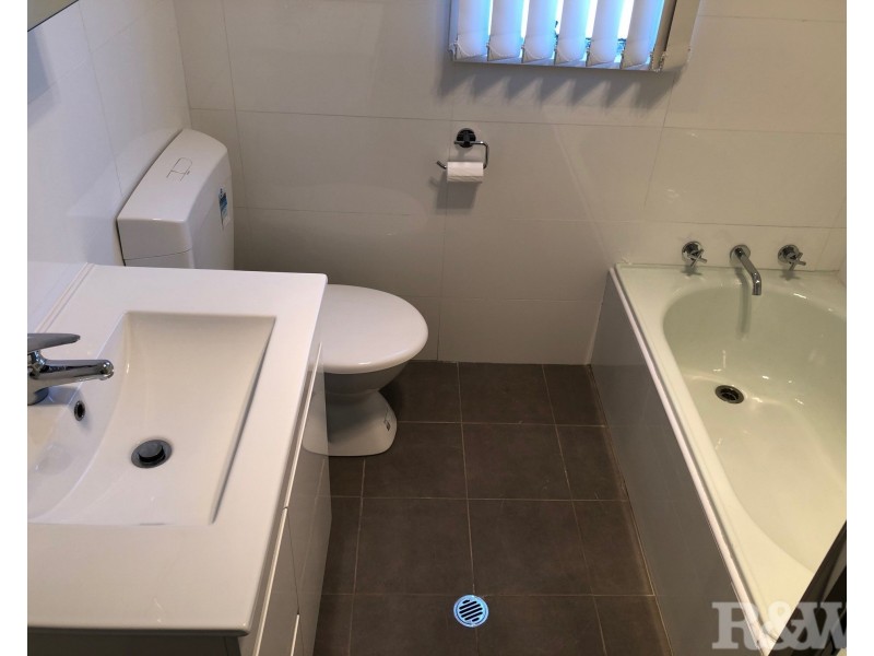 11 Stewart Avenue, Blacktown NSW 2148