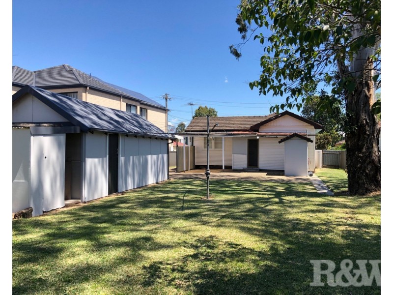 11 Stewart Avenue, Blacktown NSW 2148