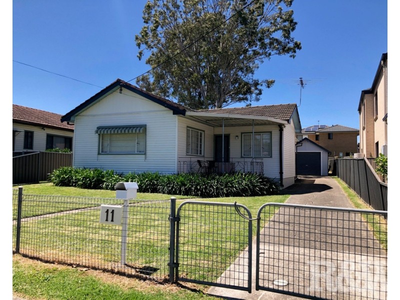 11 Stewart Avenue, Blacktown NSW 2148