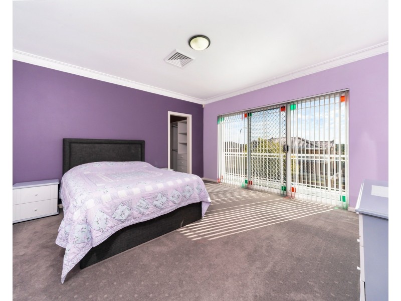 11 Buckley Close, Fairfield West NSW 2165