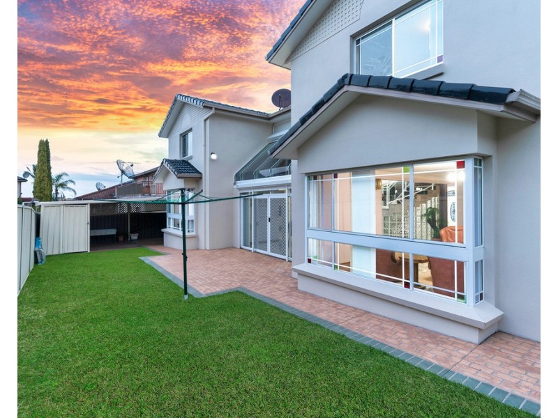 11 Buckley Close, Fairfield West NSW 2165