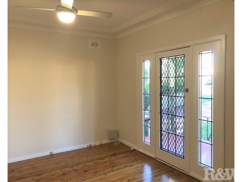 16 Laker Street, Blacktown NSW 2148