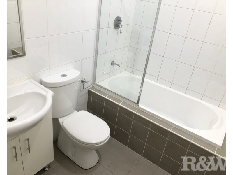 28/20-22 Fourth Avenue, Blacktown NSW 2148