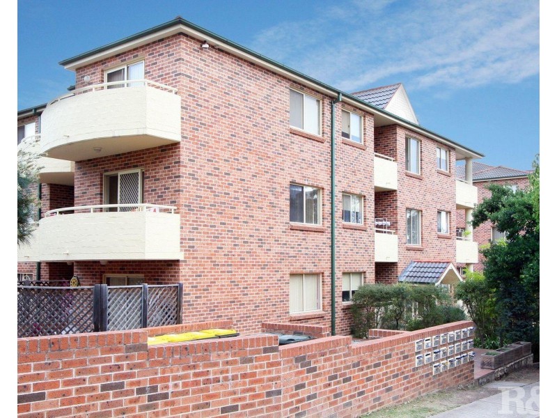 29/11 Oxford Street, Blacktown NSW 2148