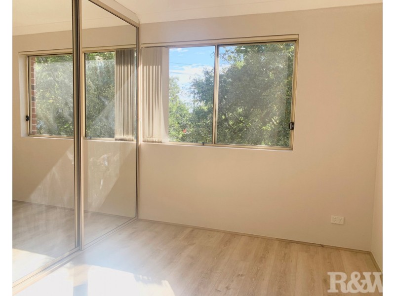 29/11 Oxford Street, Blacktown NSW 2148