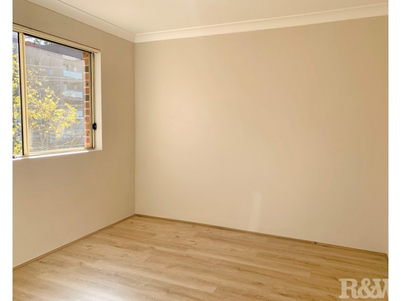 29/11 Oxford Street, Blacktown NSW 2148