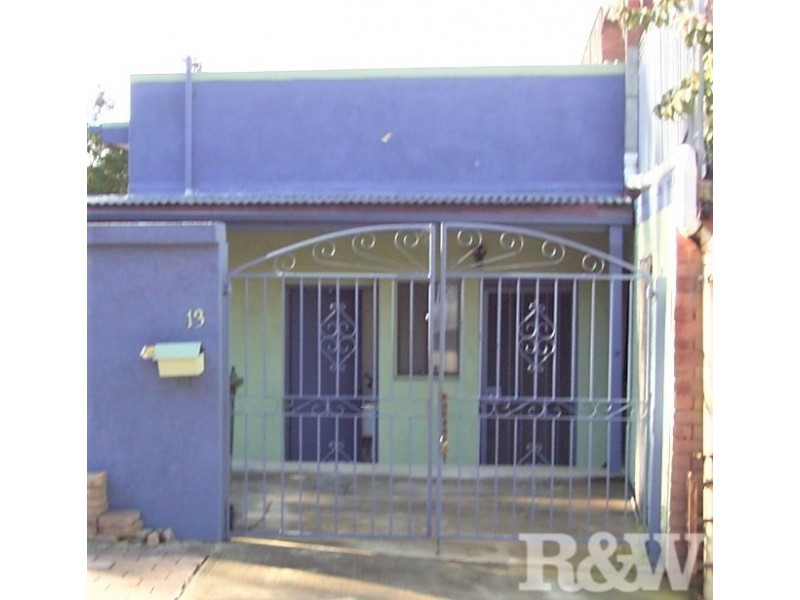 13 Leicester Square, Blacktown NSW 2148