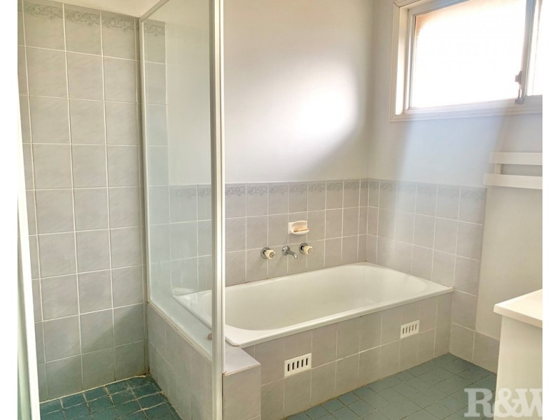 16 Ridgeview Place, Oakhurst NSW 2761