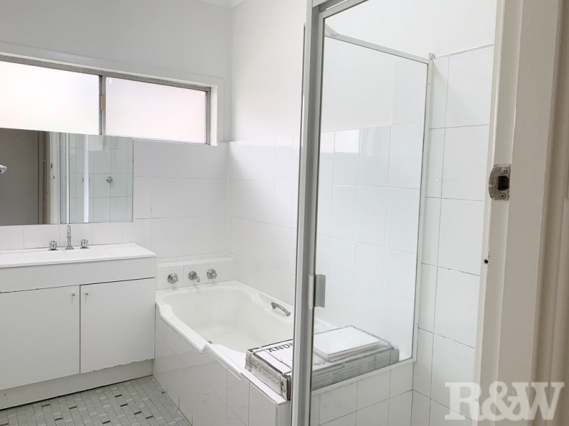 21 Fifth Avenue, Blacktown NSW 2148