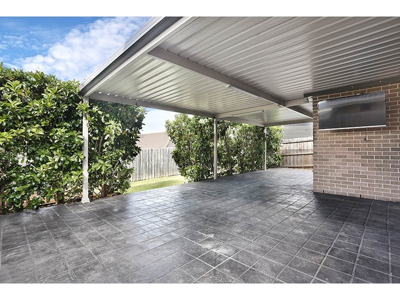 25 Paringa Drive, The Ponds NSW 2769