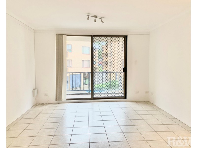 16/7 Griffiths Street, Blacktown NSW 2148