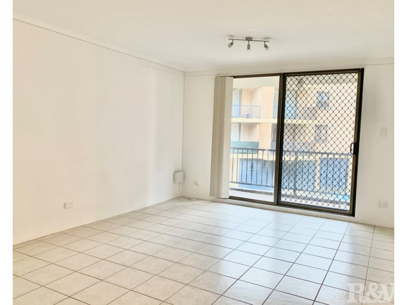 16/7 Griffiths Street, Blacktown NSW 2148