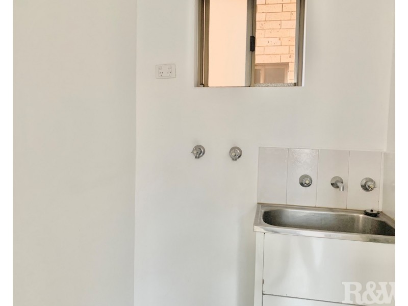 16/7 Griffiths Street, Blacktown NSW 2148