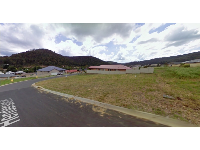 14 Henderson Place, Lithgow NSW 2790