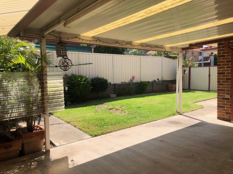 4 View Park Street, Prospect NSW 2148