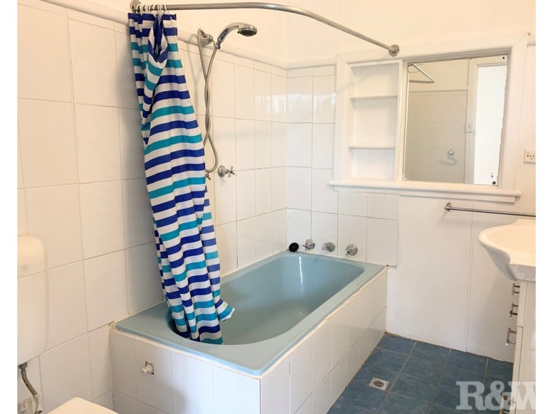 21 Blue Hills Crescent, Blacktown NSW 2148