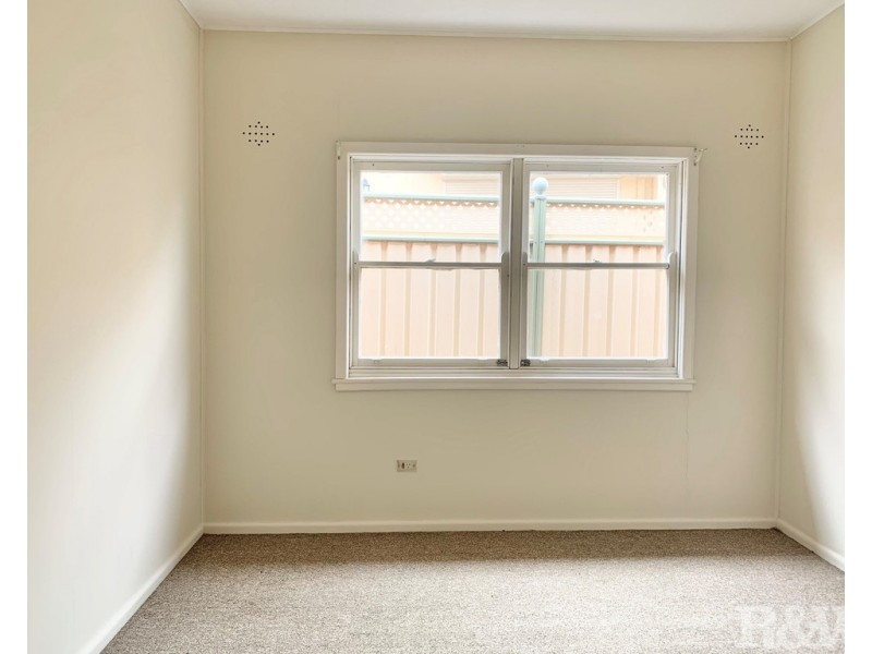 21 Blue Hills Crescent, Blacktown NSW 2148