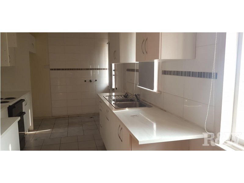 36 Wangaroa Crescent, Lethbridge Park NSW 2770