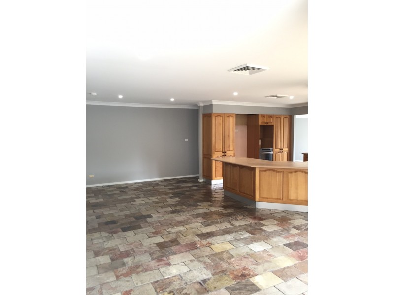 37 Bricketwood Drive, Woodcroft NSW 2767