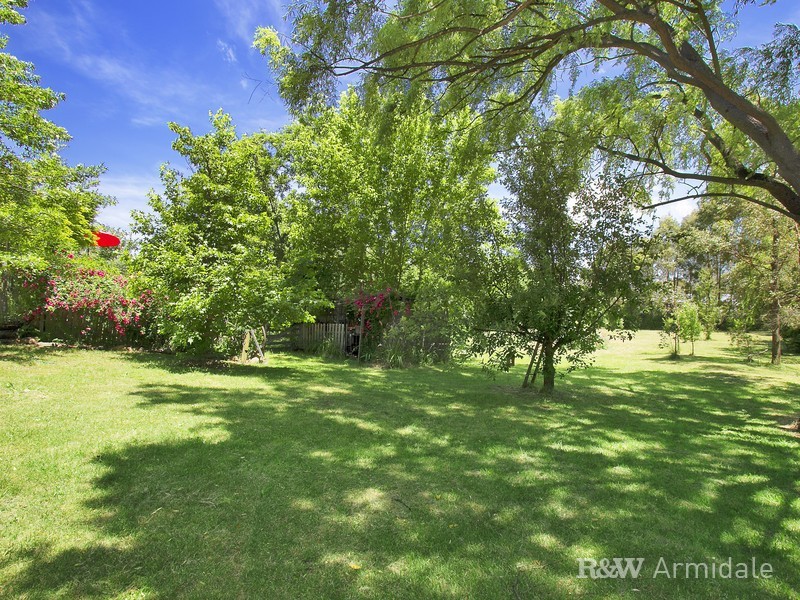 21 Elizabeth Avenue, Uralla NSW 2358