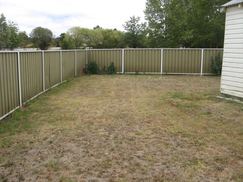 12 Samuelson Crescent, Armidale NSW 2350