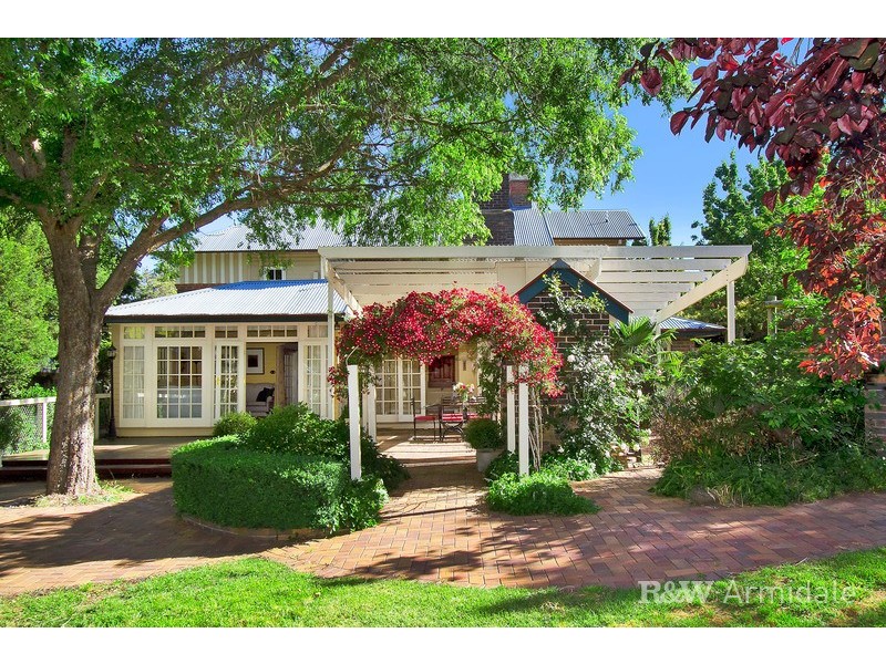 65 Mann Street, Armidale NSW 2350