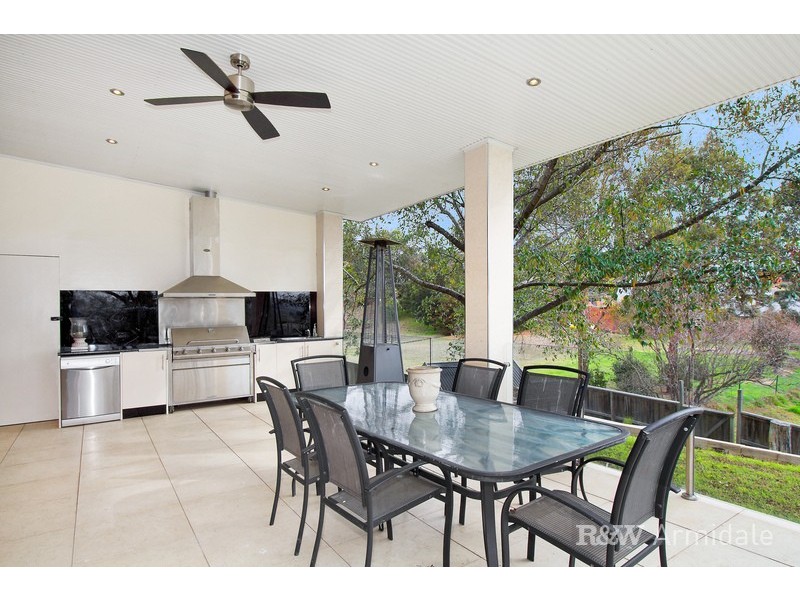 4 Carlow Close, Armidale NSW 2350