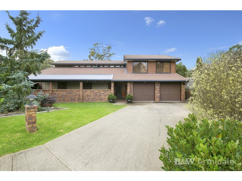 2 Rosecommon Avenue, Armidale NSW 2350