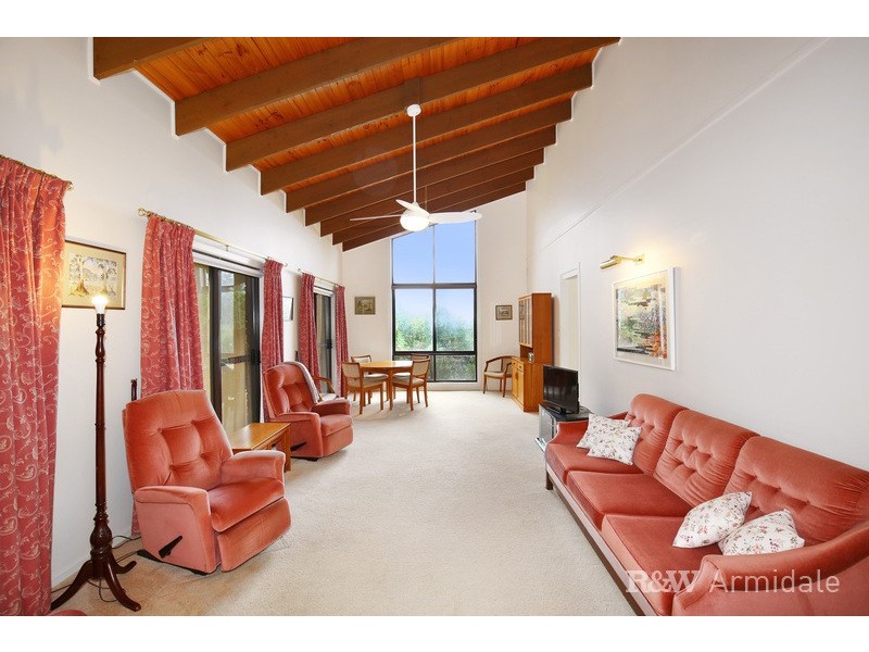 2 Rosecommon Avenue, Armidale NSW 2350