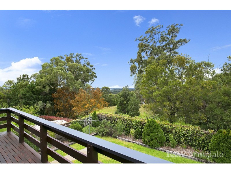 2 Rosecommon Avenue, Armidale NSW 2350