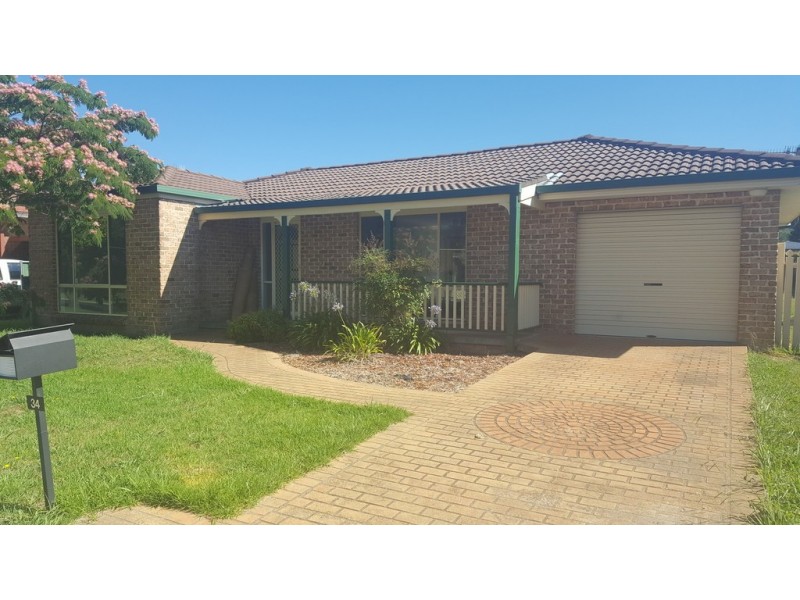 34 Centennial Close, Armidale NSW 2350