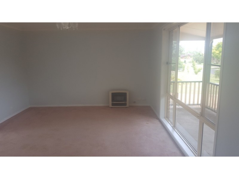 34 Centennial Close, Armidale NSW 2350
