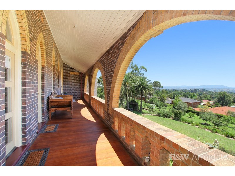 2/20 The Boulevarde, Armidale NSW 2350