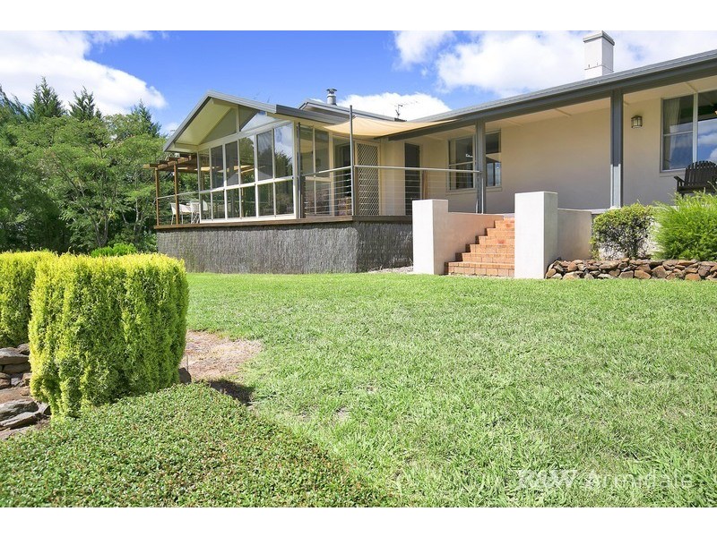 22 Springhill Lane, Armidale NSW 2350