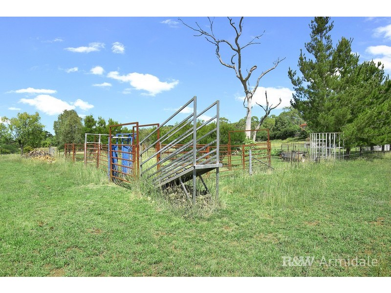 22 Springhill Lane, Armidale NSW 2350