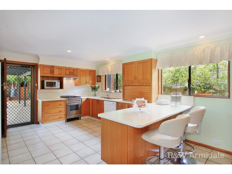 10 Bowman Avenue, Armidale NSW 2350