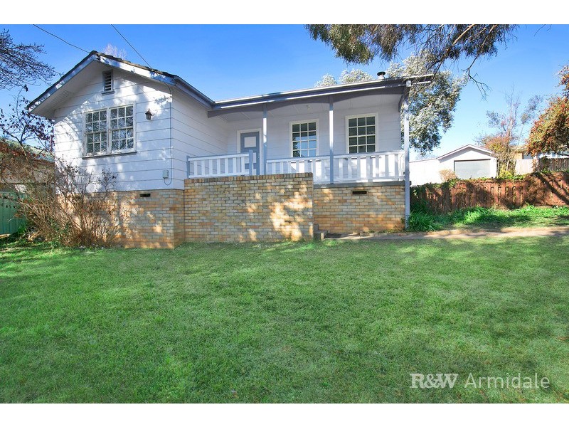 3 Niagara Street, Armidale NSW 2350