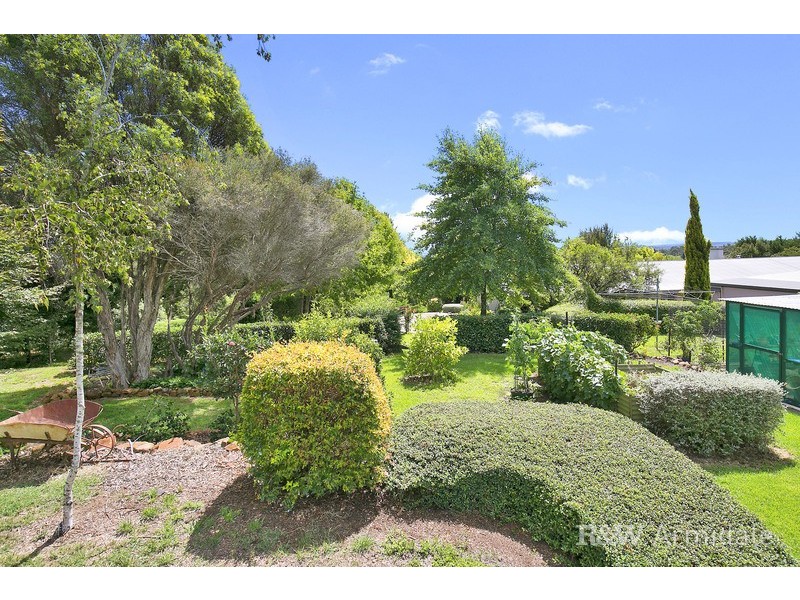 22 Springhill Lane, Armidale NSW 2350