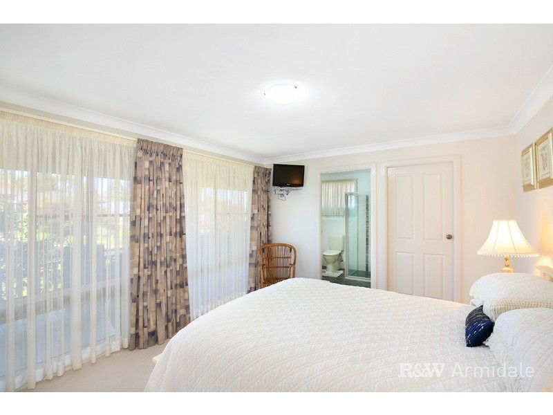 22 Golden Grove, Armidale NSW 2350