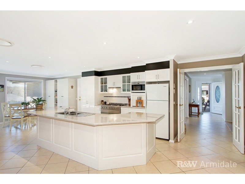 3 McCarthy Crescent, Armidale NSW 2350