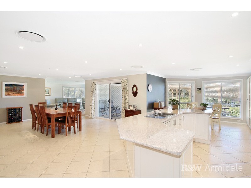 3 McCarthy Crescent, Armidale NSW 2350