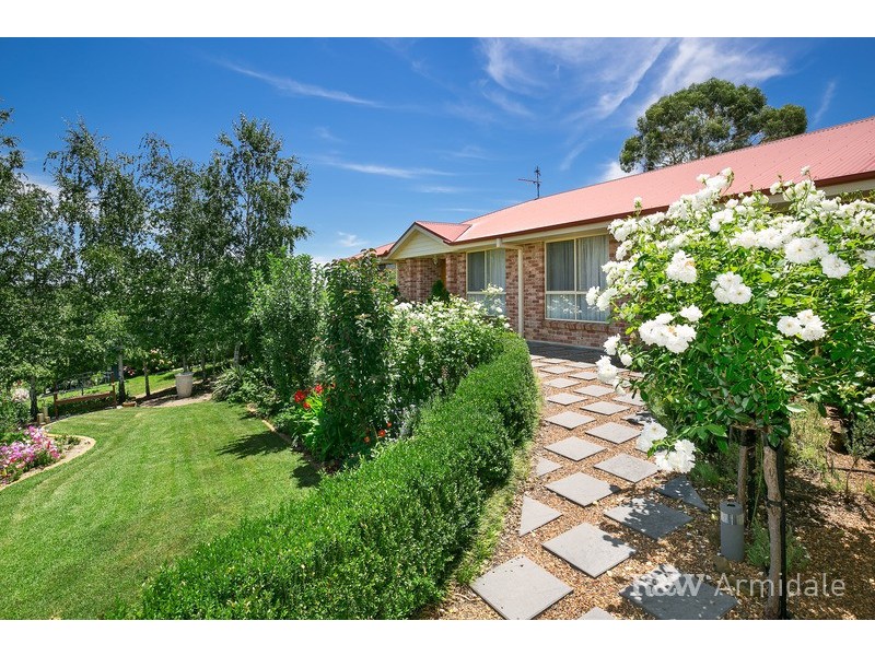 85 Ash Tree Drive, Armidale NSW 2350