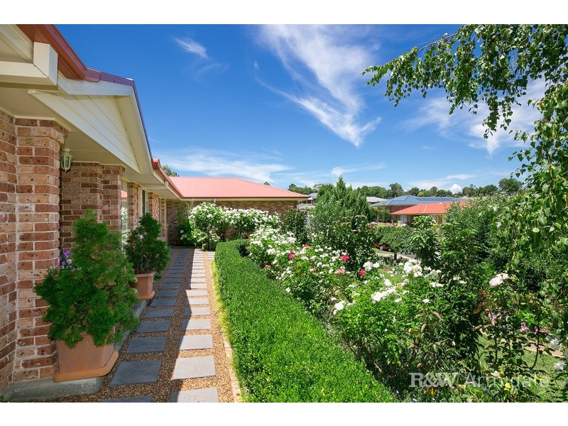 85 Ash Tree Drive, Armidale NSW 2350