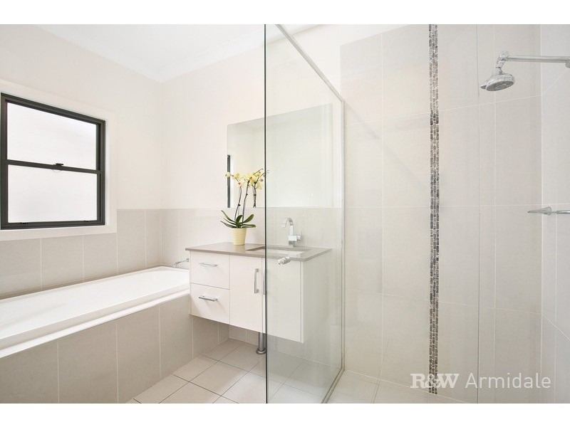 1 St Cuthbert’s Avenue, Armidale NSW 2350