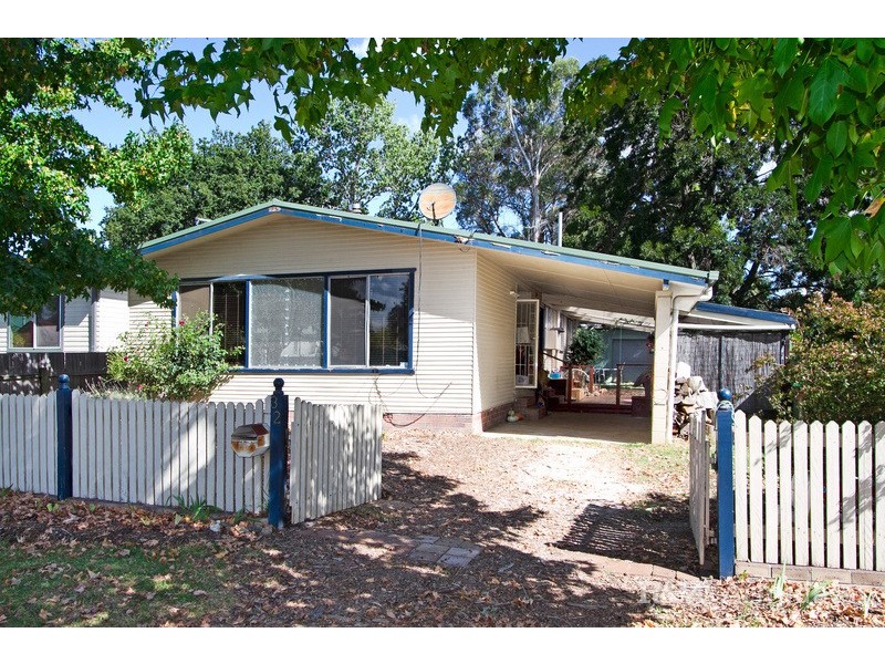 32 Enid Street, Armidale NSW 2350