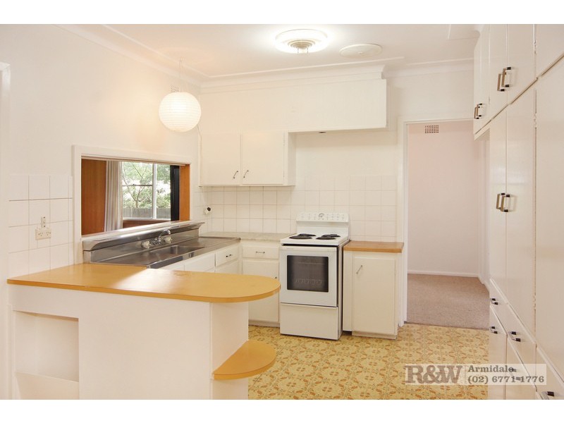 21 Richardson Avenue, Armidale NSW 2350