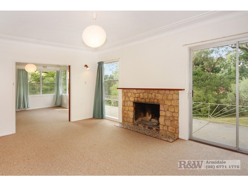 21 Richardson Avenue, Armidale NSW 2350