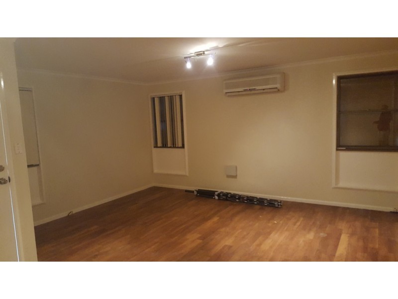 8 Bracken Street, Armidale NSW 2350